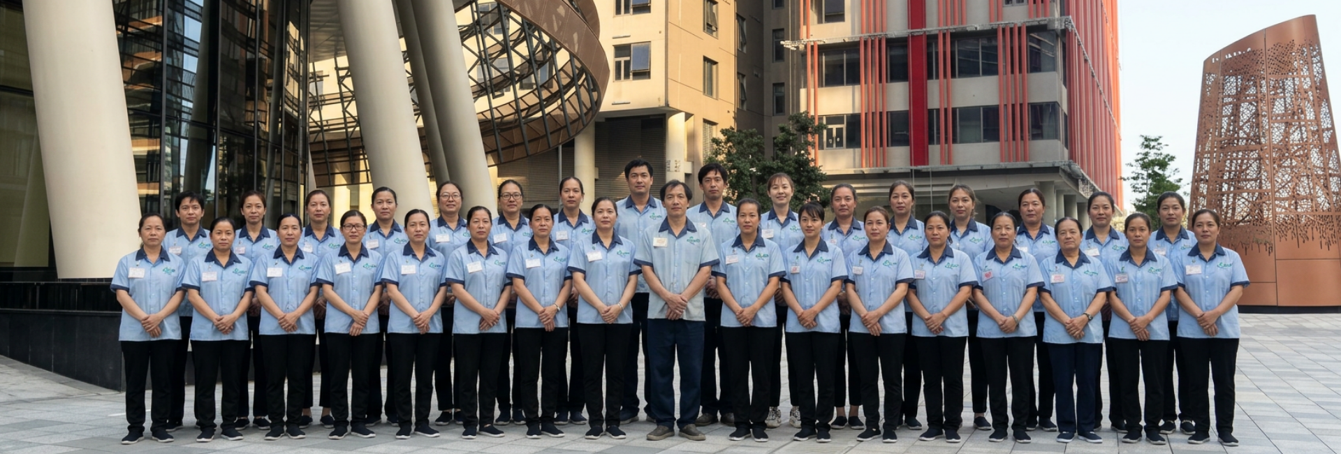 Dịch vụ vệ sinh trường học, bệnh viện và trung tâm thương mại
